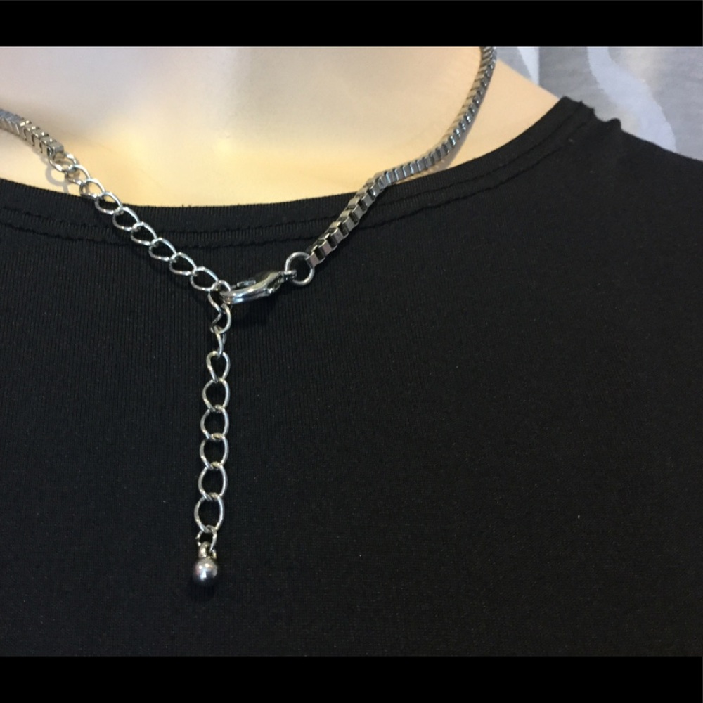 Reflective Statement Necklace - Picture 2 of 2